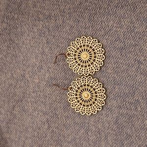 Golden Lacey circle earrings
